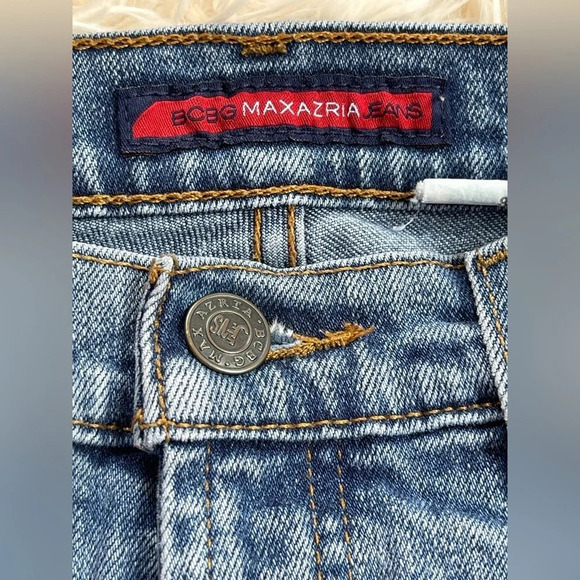 BCBGMAXAZRIA Jeans Women’s Size 8 Jamil Bootcut Mid Rise Med Wash Stretch - Picture 2 of 8